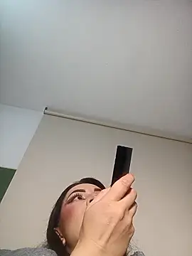 Kollontai's Live XXX Chat