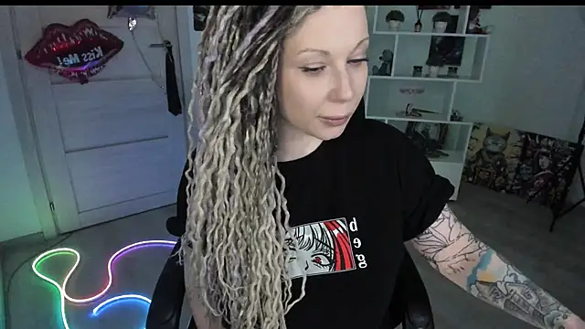 Chat XXX en directo de HoneySallyMoore