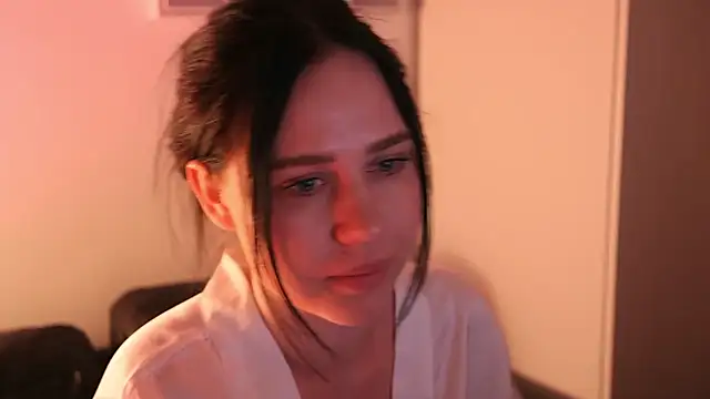 mira_mmira's Live XXX Chat