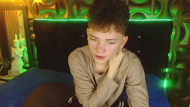 cruz_dante Adlı Modelin Web Kamerası Şovu