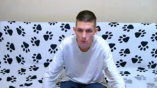 Lester_Broo 网络视讯表演