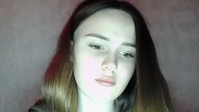 SweetLoraa Chat XXX in diretta