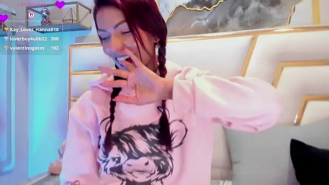 HannaPetit Chat XXX in diretta