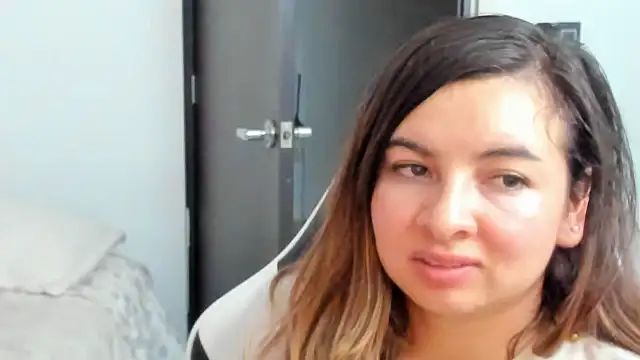 __Emma__11__Lecat_'s Live XXX Chat