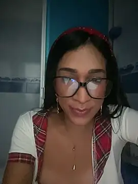 Ashly_Miller Adlı Modelin Canlı XXX Sohbeti