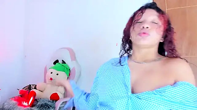 Czat XXX na żywo – Emily_Coper18