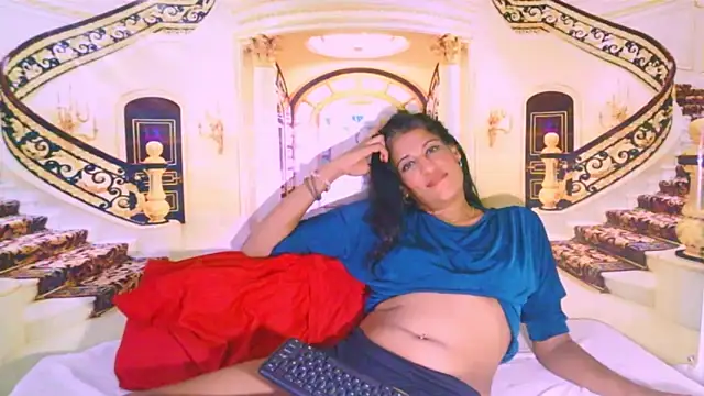 Chat +18 de IndianSexcSmyle ao vivo