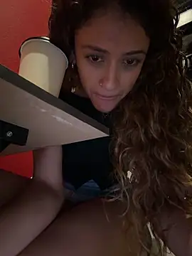 Chat +18 de alana15 ao vivo