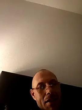 Guitccch's Live XXX Chat