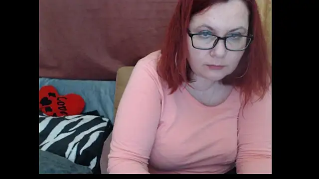 PlayfullMaturen Live XXX chat