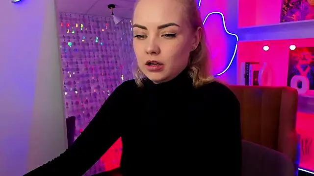 Chat +18 de StephanieSweety ao vivo