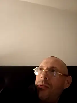 XXX chat uživo modela Guitccch