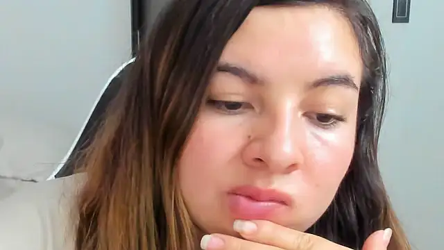 Chatroom XXX en direct de __Emma__11__Lecat_