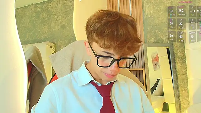 Chat +18 de Tomy_Rox ao vivo