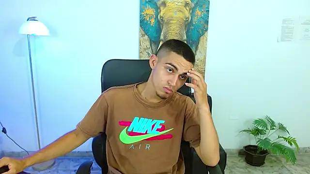 lucass_18 Webcamshow