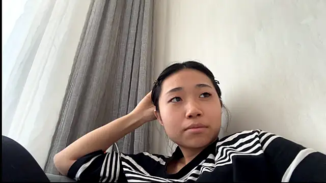 SweetMiaXO's Webcam Show