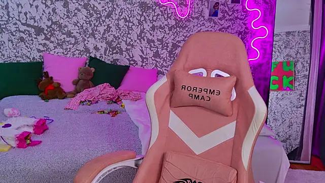 Chat XXX en directo de moneyforPeaches