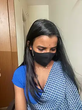 its_ur_flora's Live XXX Chat