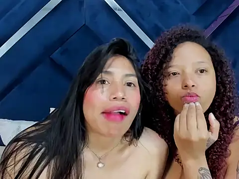 MelanyAndRizooos Pertunjukan Webcam