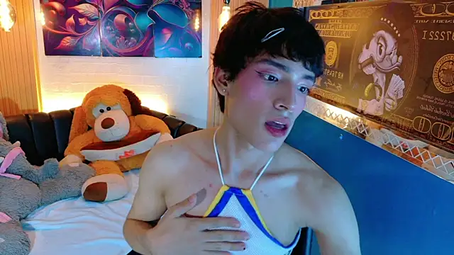 AlecciaNova Webcamshow