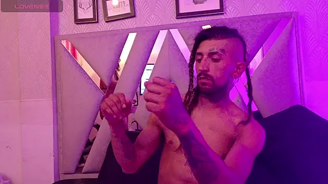 Tattoo_edbosses Pertunjukan Webcam