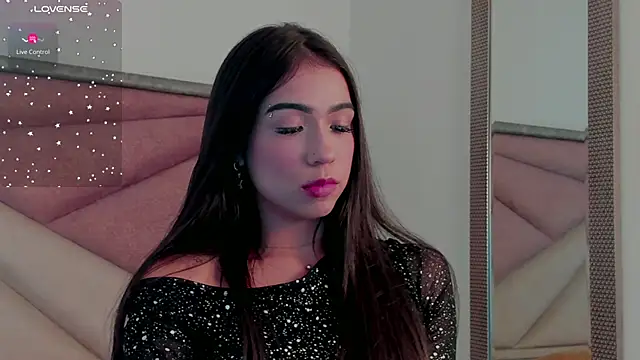 FaloonRoussel's Live XXX Chat