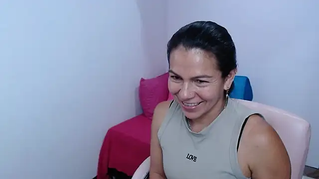 Chat XXX ao vivo de camilavargas_