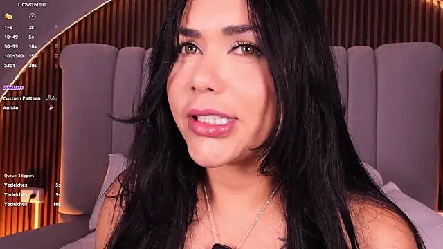 emperatriz_reyes Show Webcam