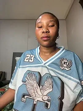 DrippinCaramelCutie Chat XXX live