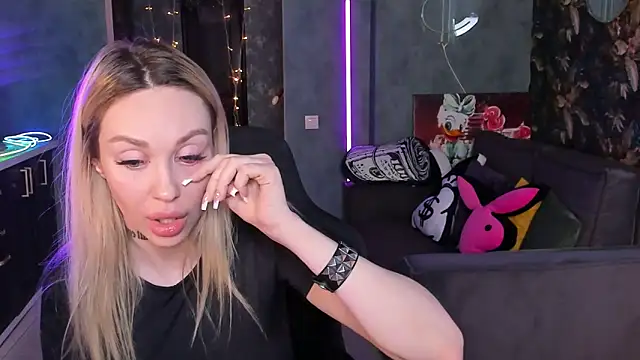 Chatroom XXX en direct de Blckmirrorr