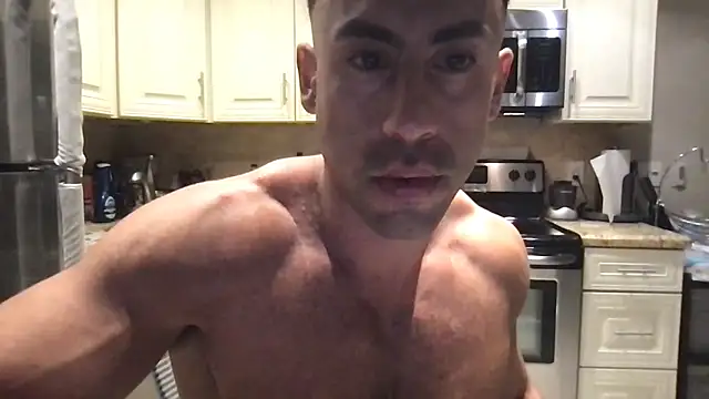 BigGuyMuscleのライブXXXチャット