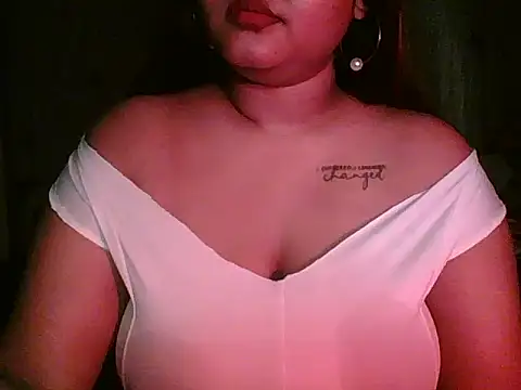 sonal-6's Live XXX Chat