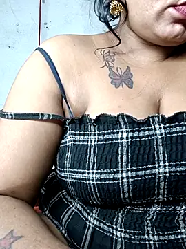 Delhi_Patola's Live XXX Chat