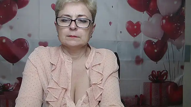 EmiliaGree Chat XXX in diretta