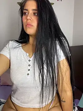 sophyy_white: онлайн-секс-чат