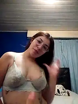 Chatroom XXX en direct de Luna33-