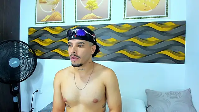 Leon_Hotx: απευθείας συνομιλία ΧΧΧ