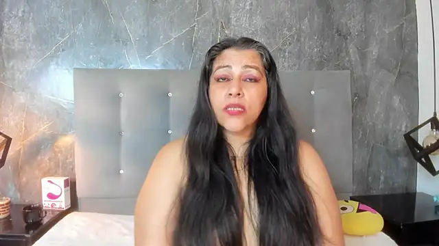 Chatroom XXX en direct de SexxyPamela