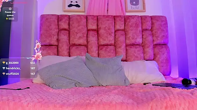 Pokazy przed kamerką – nao_bell_