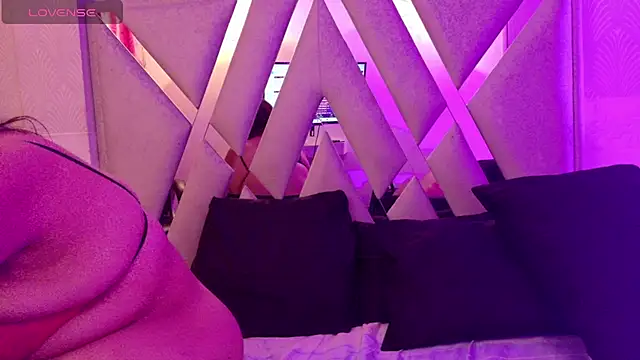 Вебкам-шоу Tattoo_edbosses