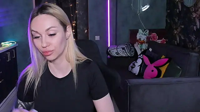 BlckmirrorrのライブXXXチャット