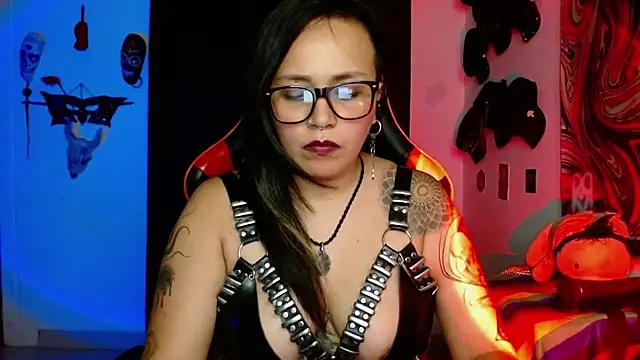 Chat +18 de LilithSharon ao vivo