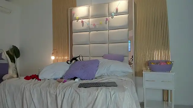 Taylor_Royal_ – Naživo XXX chat