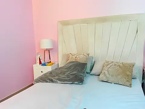 Chat +18 de CynthiaMore ao vivo