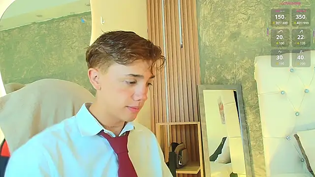 Tomy_Rox: онлайн-секс-чат