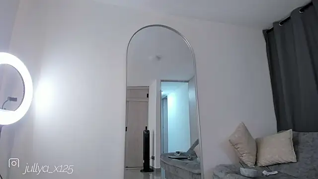 Jullya_x – Live XXX-chat