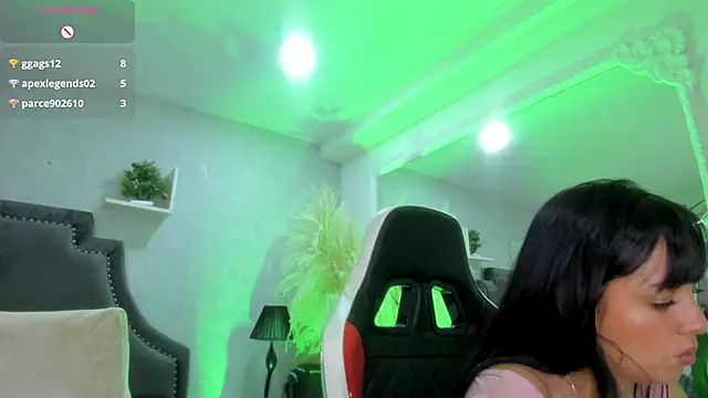 Živý XXX chat EmiliaRose_