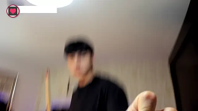 XXX chat uživo modela Lander_Cruz