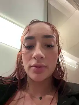 ariiel_ লাইভ XXX চ্যাট