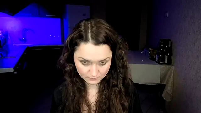 XXX chat uživo modela Cerann1